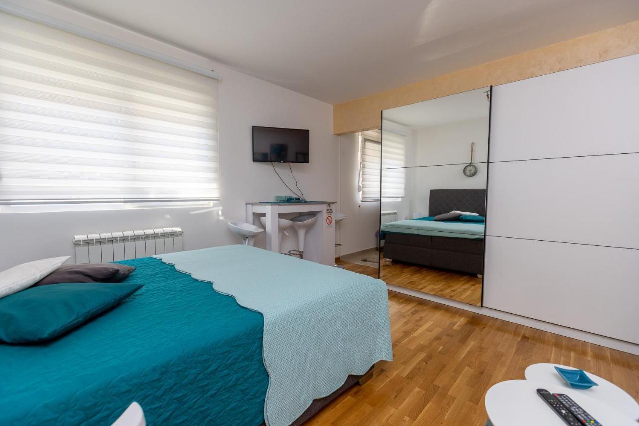 Apartment Self Check In 00-24 Mm Beograd Ngoại thất bức ảnh